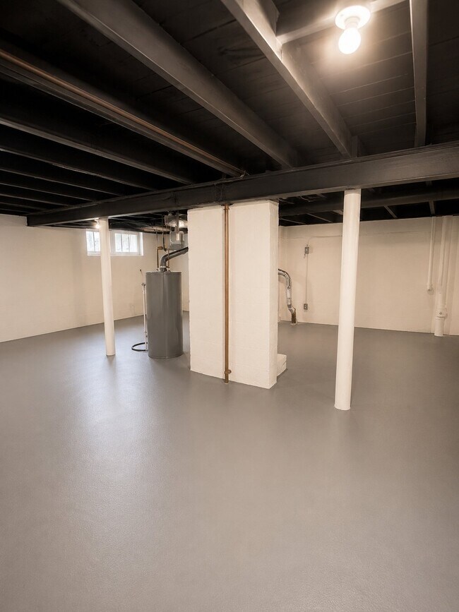 Foto del edificio - 1462 Parkhill Rd