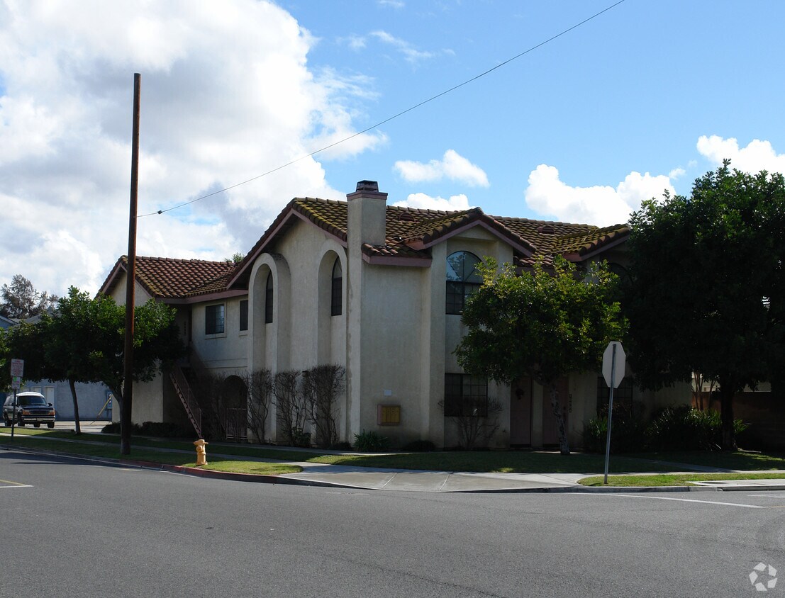 Foto del edificio - 10622-10628 Walnut St