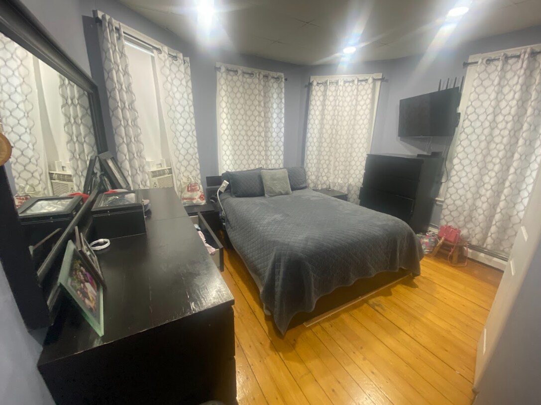 Foto principal - 50 Etna St