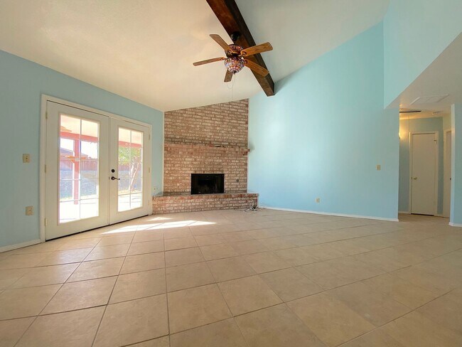 Foto del edificio - West El Paso 3 bed refrig A/C Home