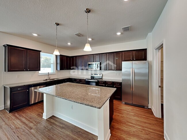 Building Photo - 4423 Reisswood Loop