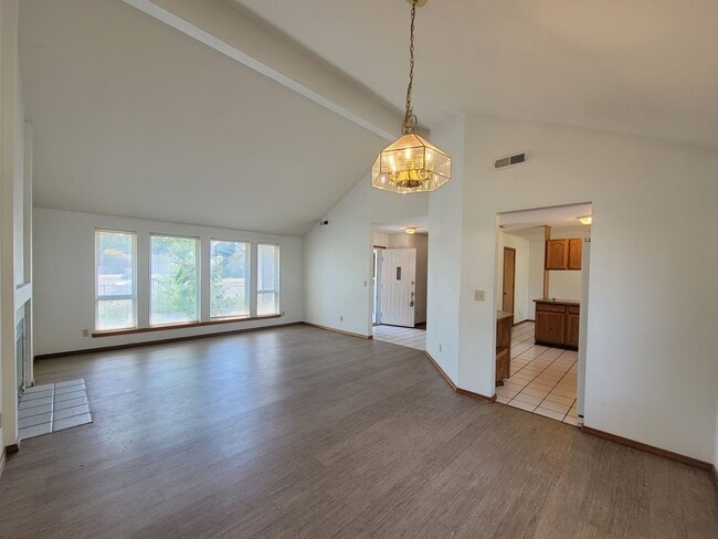 Building Photo - Kennewick Rambler for Rent