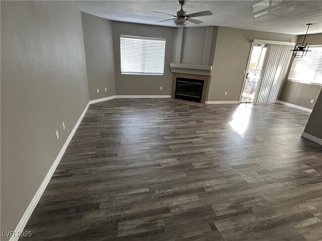 Foto del edificio - 6873 Tamarus St