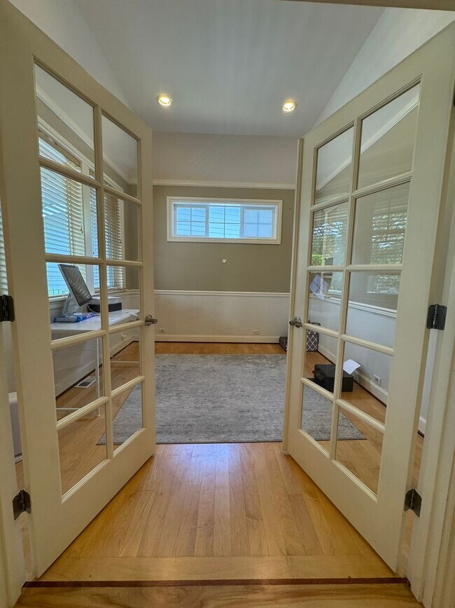 Foto del edificio - 4bd/2.5ba Sammamish Home
