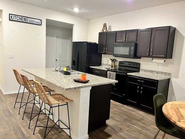 Foto del edificio - 15006 Breccia Rd