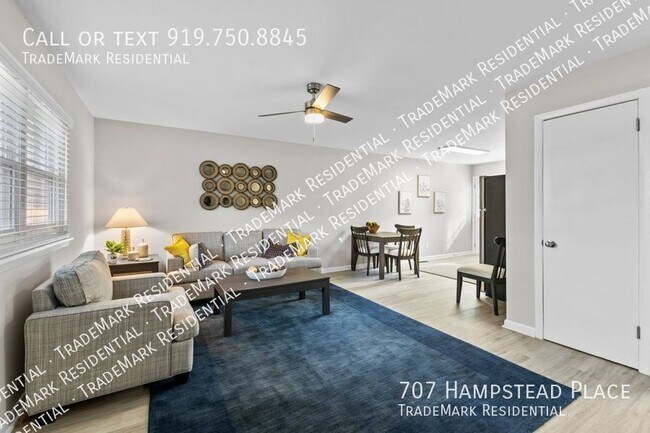 Building Photo - 707 Hampstead Pl