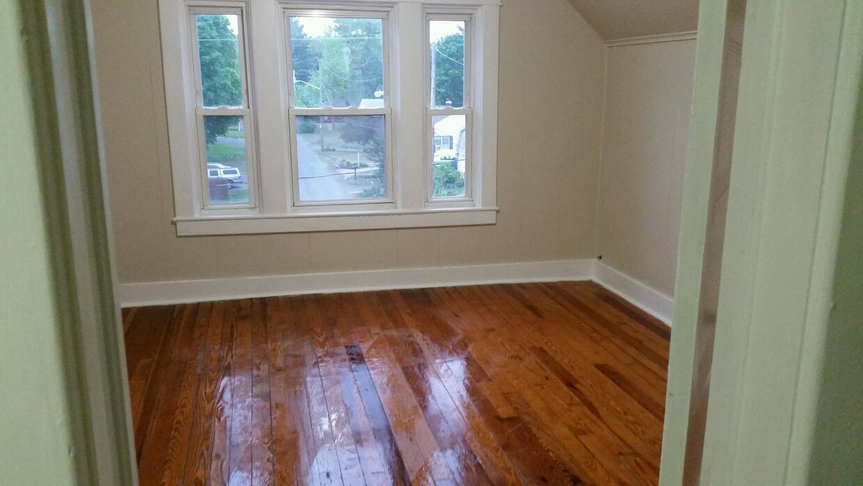 45 S Lake Ave Unit 4, Troy, NY 12180 Apartment for Rent in Troy, NY