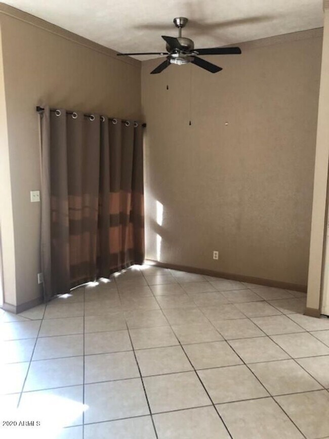 Building Photo - Great Tempe location 2 Bedroom/2 Bath