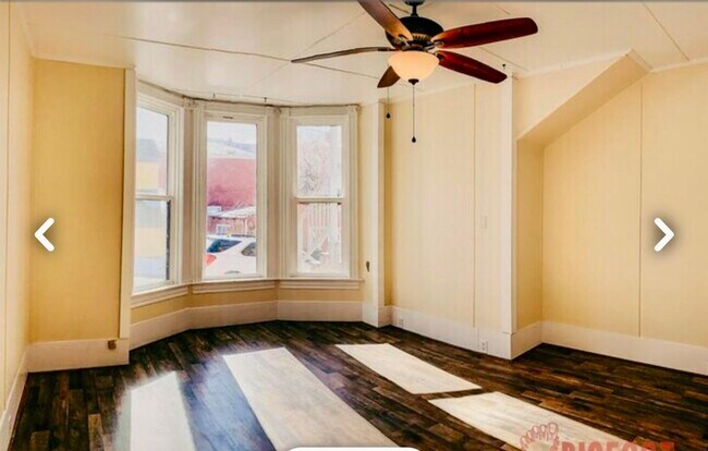 Foto del edificio - 318 Miller St