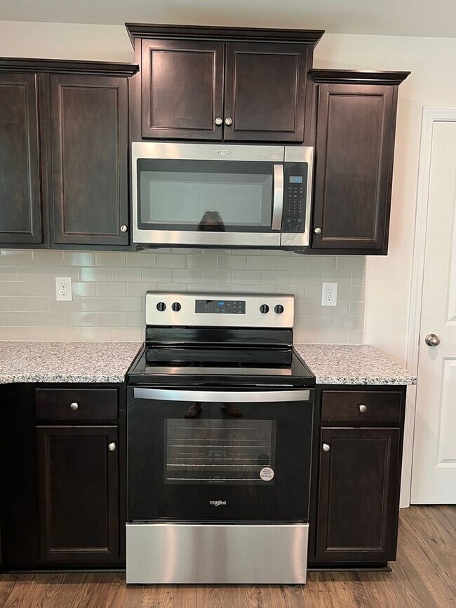 Foto del edificio - Pristine 3BR Townhouse in Arden