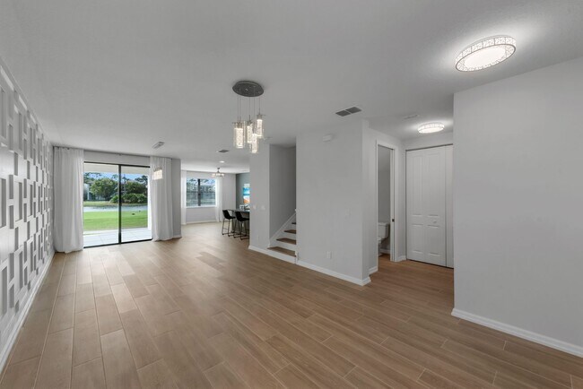 Foto del edificio - AVAILABLE NOW - Beautiful Home in Bonita F...