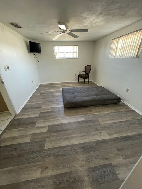 Building Photo - 3720 Cockatoo Dr