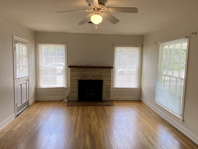 Building Photo - 3901 Willbert Rd