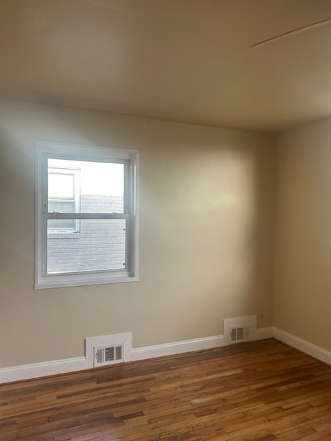 Building Photo - 1549 Fort Dupont St SE