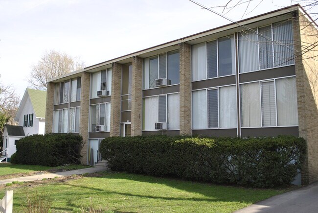 Foto del edificio - Huron Flats