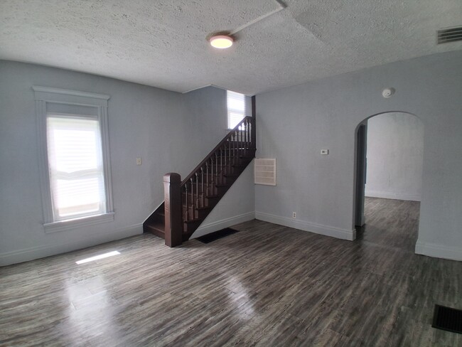 Foto del edificio - 624 Chandler St