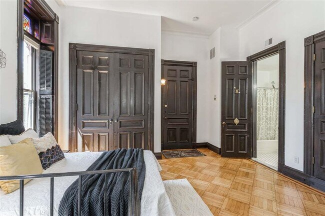 Foto del edificio - 238-240 9th St