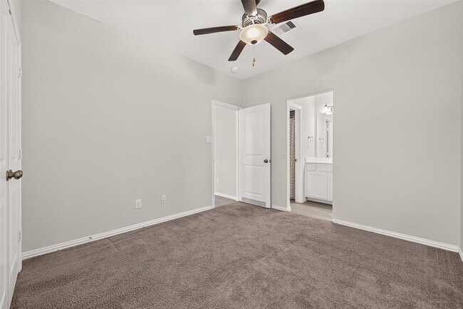 Foto del edificio - 2335 Pumpkin Patch Ln
