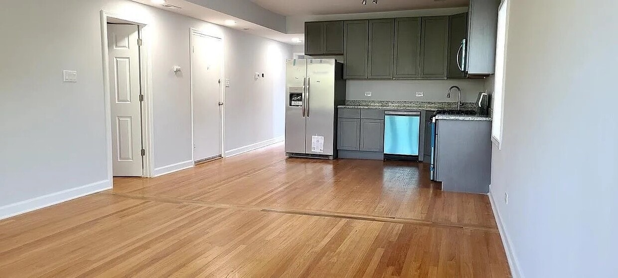 Foto principal - 619 E Groveland Park