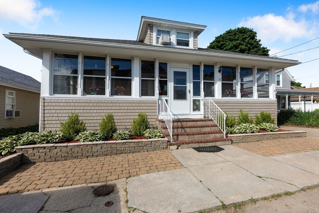 Primary Photo - 13 5th St