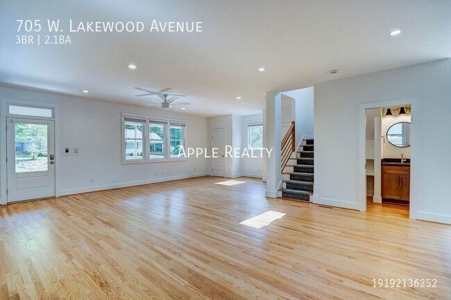 Building Photo - 705 W Lakewood Ave