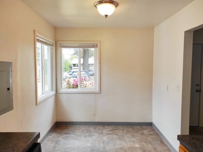 Foto del edificio - 7008 N Amherst St