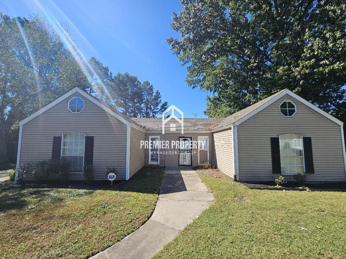 Primary Photo - 5809 Lynnfield Cove