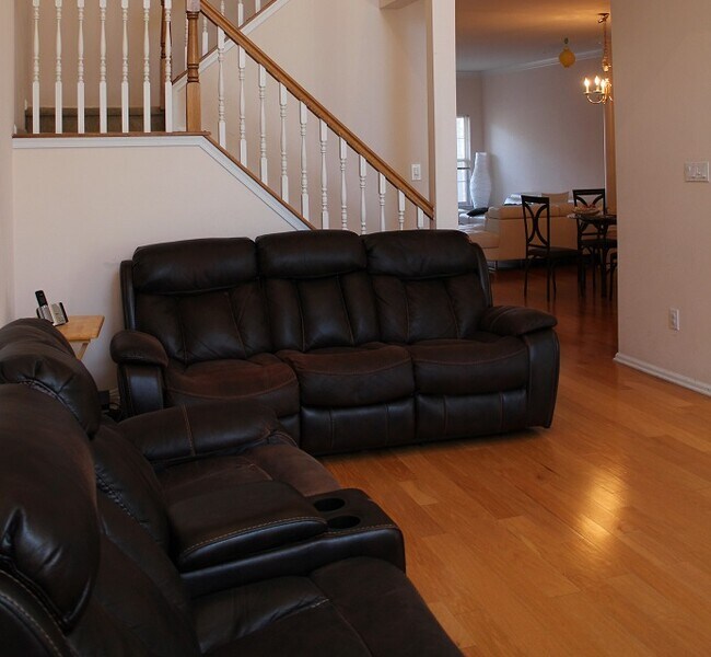 Family Room view From opposite end - 8903 Normandy Dr