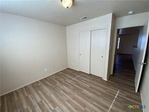 Building Photo - 2212 Bellmont