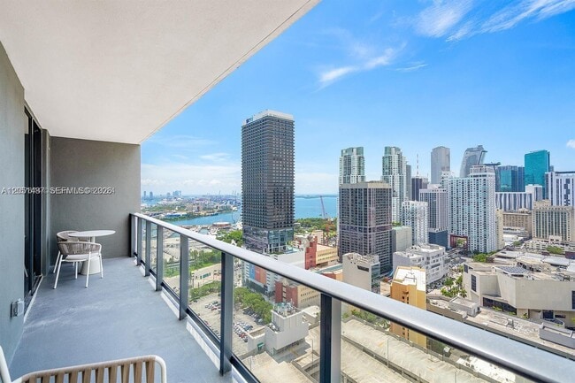 Foto del edificio - 159 NE 6th St