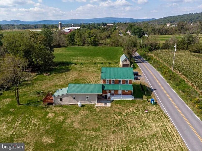 Descripción general de la propiedad principal - 350 Hilltown Rd