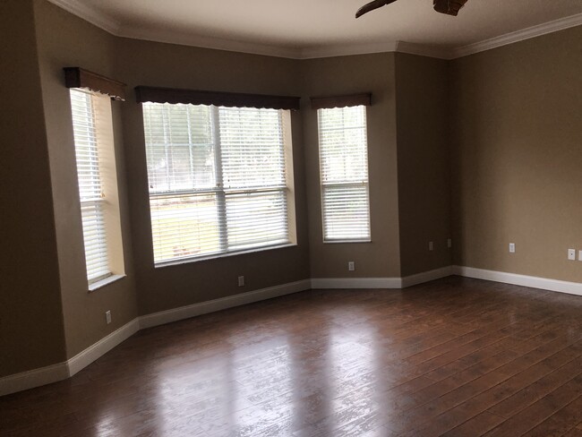 Living Room with bay window - 1027 Bradbury Rd