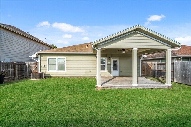 Building Photo - 11635 Pebble Sands Dr