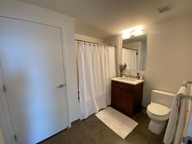 Baño - 88 MORGAN St