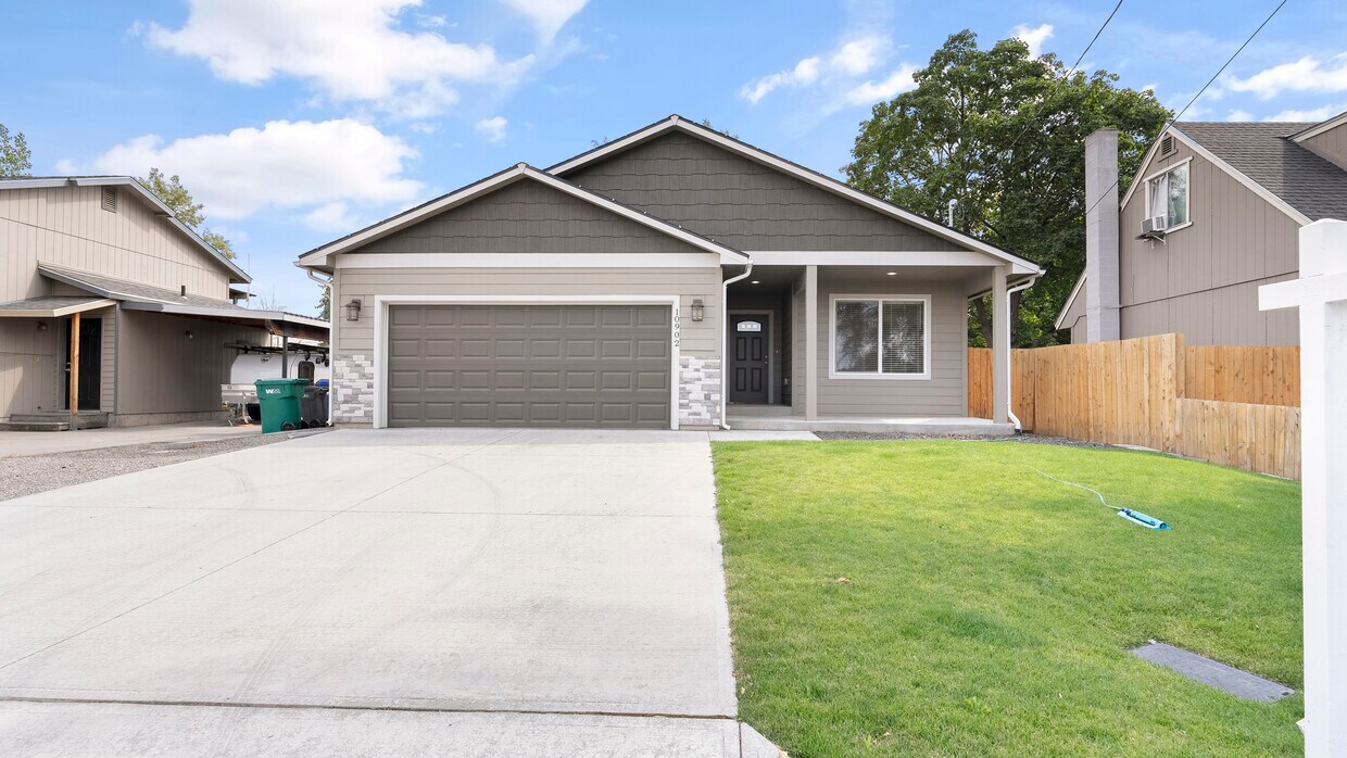 Foto principal - 10902 E Fairview Ave