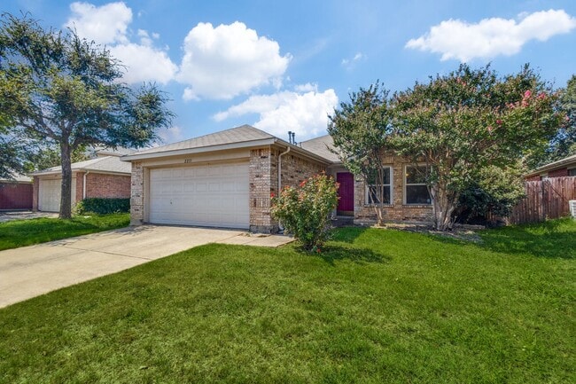 Building Photo - 2233 Southway