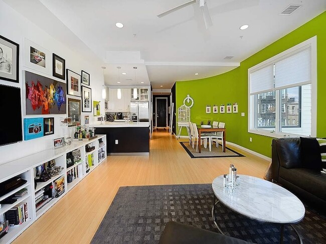 Foto del edificio - 511 Madison St