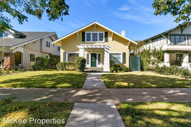 Foto del edificio - 4 br, 2 bath House - 560 A Avenue