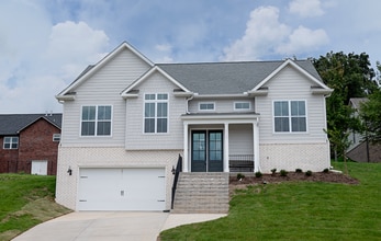 Building Photo - 8115 Chapel Hill Ln