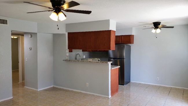 Building Photo - 1824 Fulstone Way