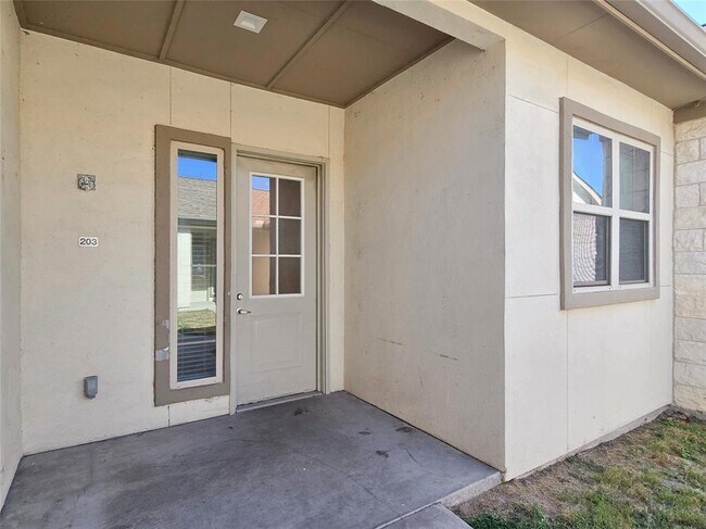 Building Photo - 2400 Louis Henna Blvd