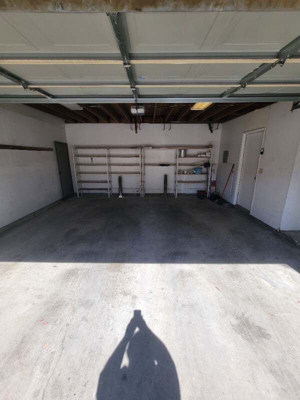 Building Photo - 600 New Stine Rd