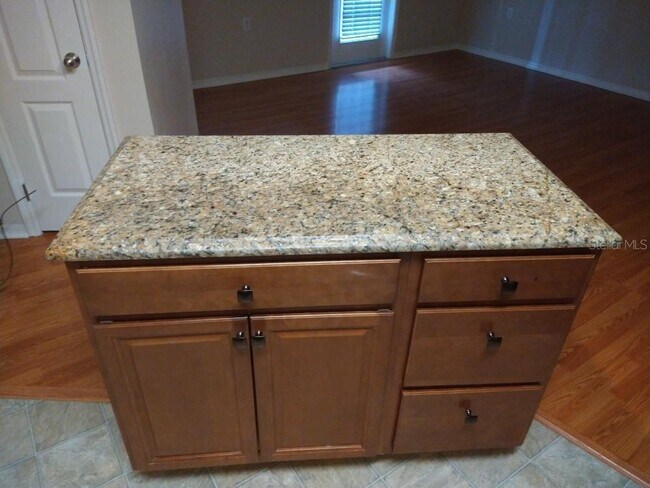Building Photo - 1409 Villa Capri Cir