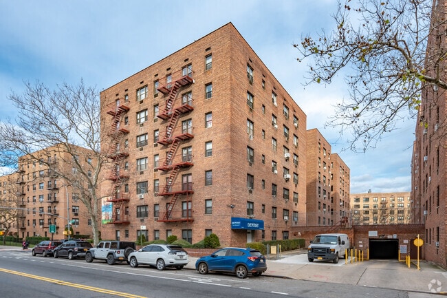 Building Photo - 9904 57th Ave