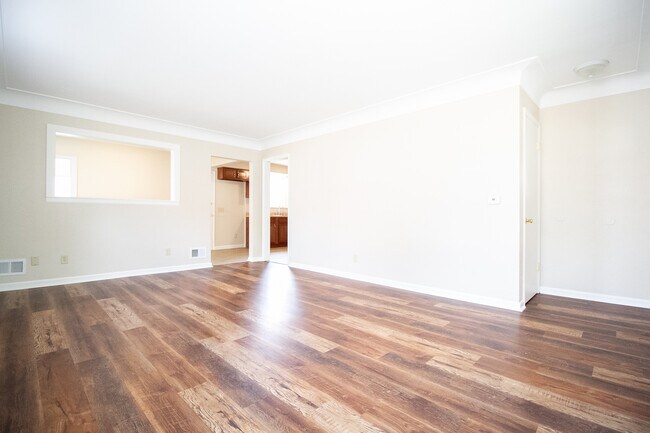 Foto del edificio - 3434 Maher St