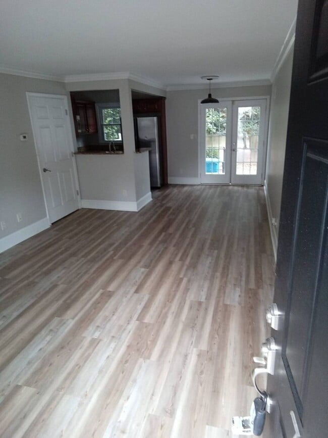 Foto del edificio - Luxury Condo in Monroe's Beautiful Historic District!  Some Utilities included.