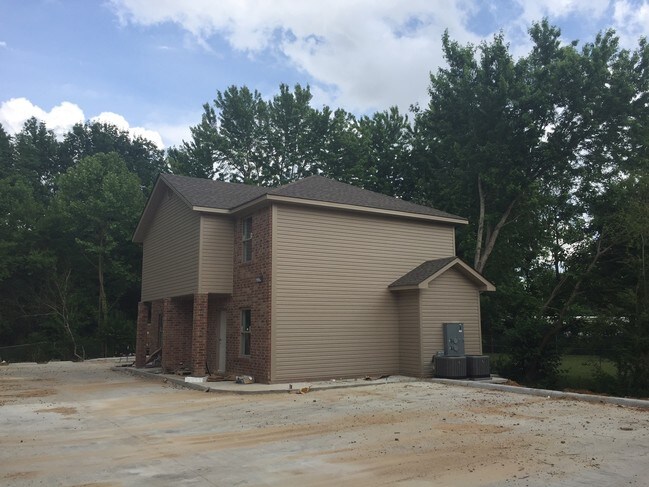 Building Photo - 1104 Cartwright St