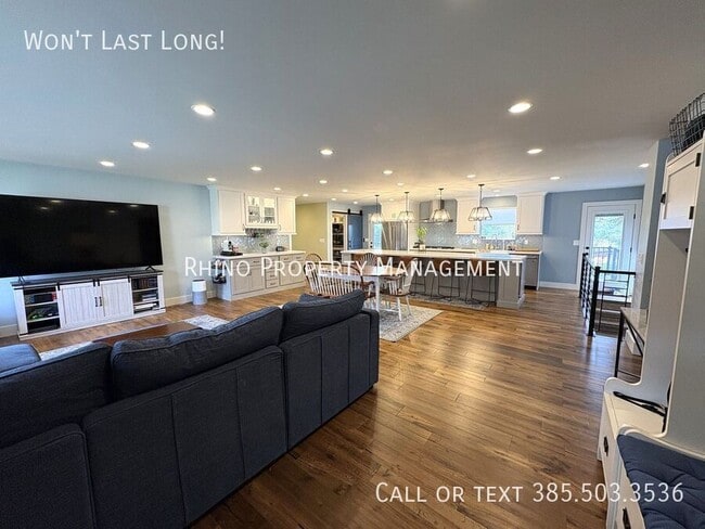 Foto del edificio - 7686 Mountain Estates Dr