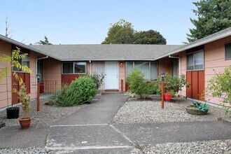 Building Photo - 2639-2639 SE 119th Ave