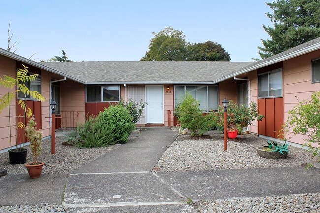 Building Photo - 2639-2639 SE 119th Ave